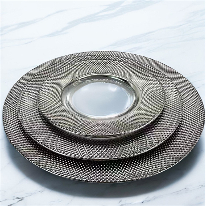 QWONDER CRAFTS - Charger Plates